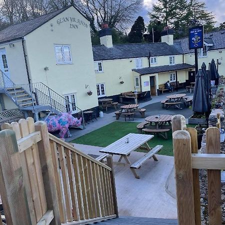 The Glan Yr Afon Inn Холиуэлл Экстерьер фото