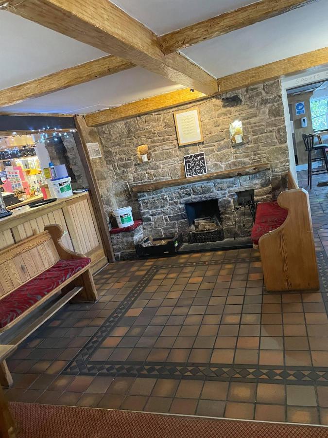The Glan Yr Afon Inn Холиуэлл Экстерьер фото