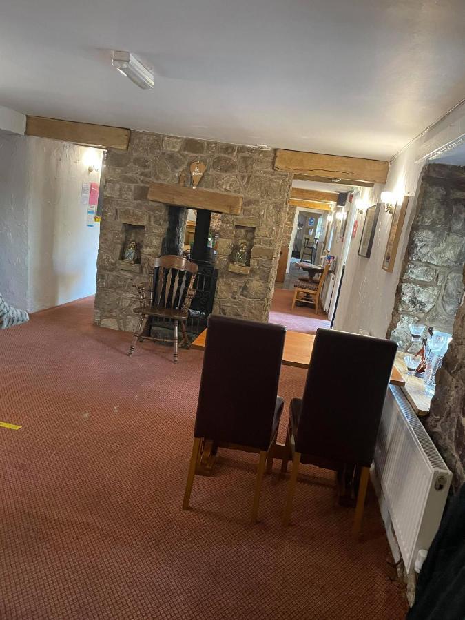 The Glan Yr Afon Inn Холиуэлл Экстерьер фото